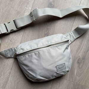 Herschel 2L Hip Pack Crossbody Bag